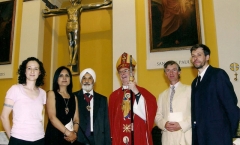 Katherine Worthington, Mayoral Party, Bishop, Rory Young (crucifix sculptor), Stephen Oliver (Architect) Katherine Worthington, Mayoral Party, Bishop, Rory Young (crucifix sculptor), Stephen Oliver (Architect)